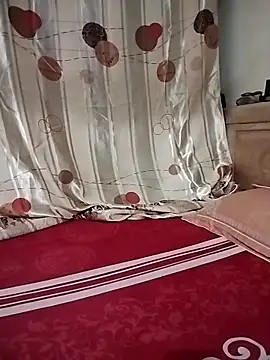 Snapshot of ALonmill chatting on 15, 4, 2026 ALonmill online show from 15, 4, 2026