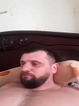 Snapshot of kuless chatting on 13, 4, 2026 kuless online show from 13, 4, 2026