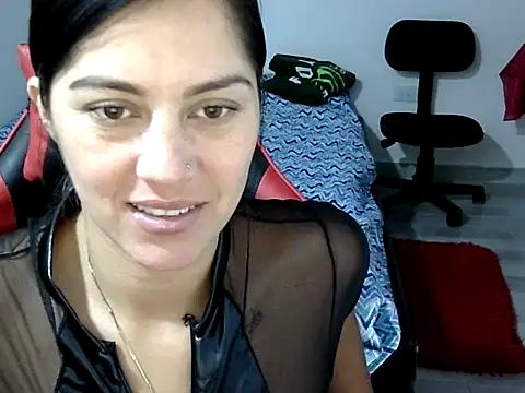 Snapshot of Bandida553 chatting on 25, 5, 2026 Bandida553 online show from 25, 5, 2026