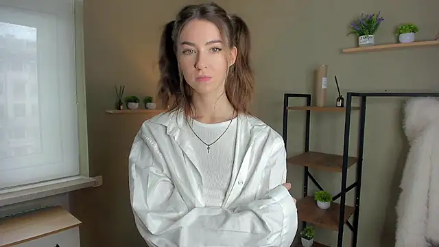 Peaches Peaches online show from 16, 4, 2026