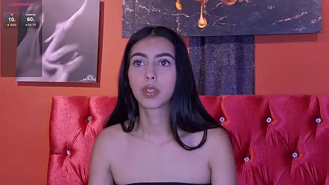 Snapshot of Mia_Gloww_ chatting on 19, 5, 2026 Mia Gloww online show from 19, 5, 2026