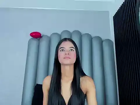 luna-bella  online show from 25, 4, 2026