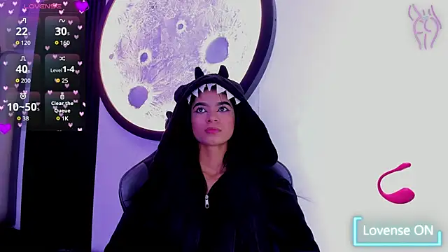 luna-bella  online show from 30, 5, 2026
