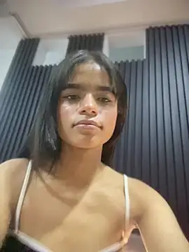 Snapshot of luna-bella_ chatting on 18, 7, 2026 luna-bella online show from 18, 7, 2026