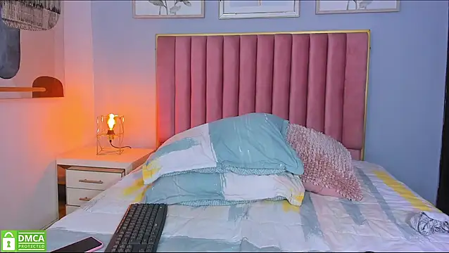 butterflydoll  online show from 20, 5, 2026
