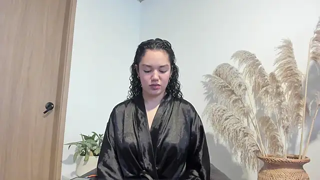 Snapshot of MiaRouseex chatting on 1, 5, 2026 MiaRouseex online show from 1, 5, 2026