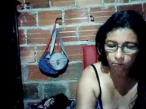 lola teem online show from 18, 4, 2026