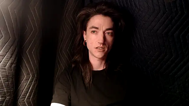 nymphogyny online show from 13, 4, 2026