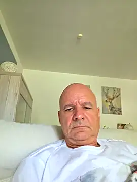 Snapshot of mannohmann5 chatting on 18, 6, 2026 mannohmann5 online show from 18, 6, 2026