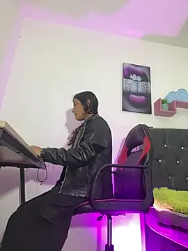 AMY 0317 online show from 18, 5, 2026