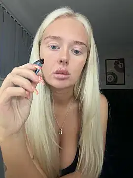 Vanillaheavennn online show from 3, 6, 2026