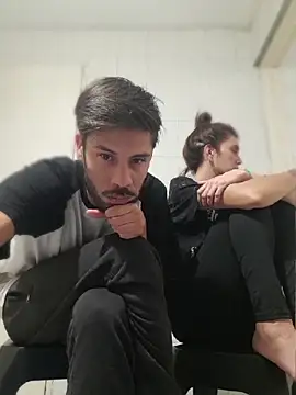 catsqueens online show from 15, 4, 2026