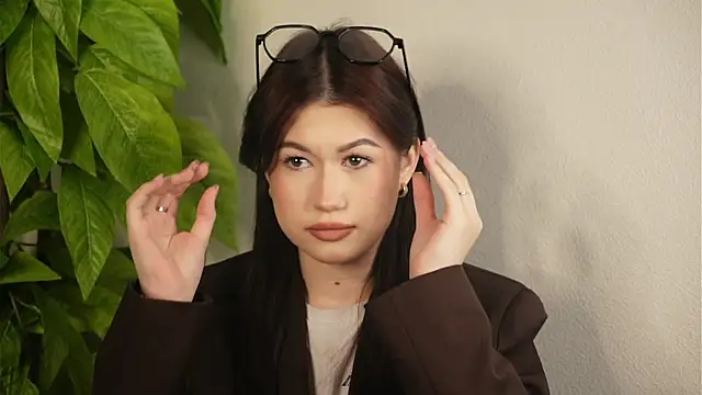 CiaraAncar online show from 16, 4, 2026