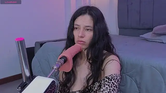 Samantha bloww1 online show from 28, 4, 2026