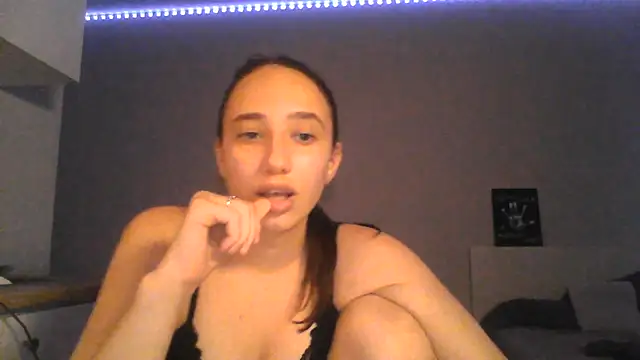 Snapshot of DarkMirel chatting on 11, 7, 2026 DarkMirel online show from 11, 7, 2026