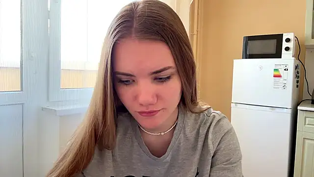 doana bebriti online show from 3, 6, 2026