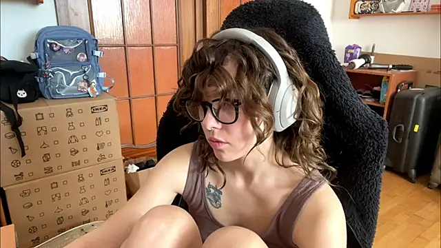 PillowPeachX online show from 3, 5, 2026