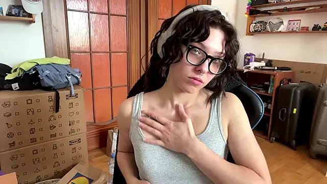 PillowPeachX online show from 23, 5, 2026