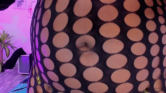 HilarySolis2 online show from 16, 4, 2026