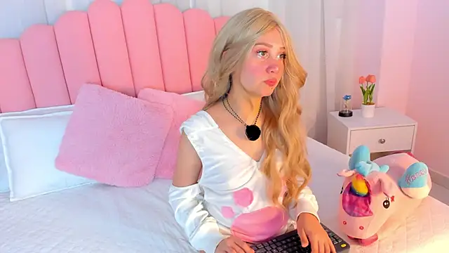 sweett fire online show from 16, 4, 2026