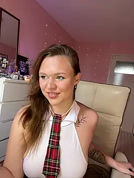 SweetLikaaa online show from 11, 6, 2026