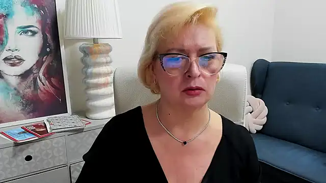 luna xfantasy online show from 8, 5, 2026