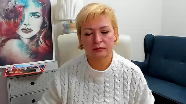 Snapshot of luna_xfantasy chatting on 14, 4, 2026 luna xfantasy online show from 14, 4, 2026