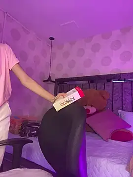 Alahia pink  online show from 17, 4, 2026