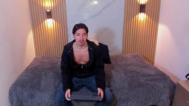 Iam OttoAndrew online show from 9, 5, 2026