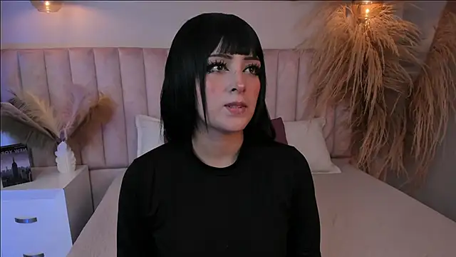 Darcy baker online show from 18, 4, 2026