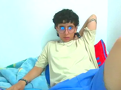 LatinHeatX22 online show from 16, 4, 2026