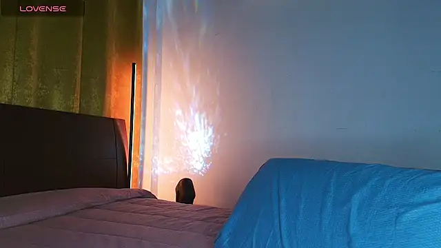 Snapshot of Lucaa_ferrer chatting on 6, 6, 2026 Lucaa ferrer online show from 6, 6, 2026