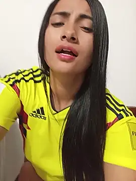 Snapshot of DaniellaGiraldo chatting on 3, 7, 2026 DaniellaGiraldo online show from 3, 7, 2026