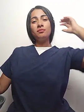 Snapshot of DaniellaGiraldo chatting on 11, 5, 2026 DaniellaGiraldo online show from 11, 5, 2026