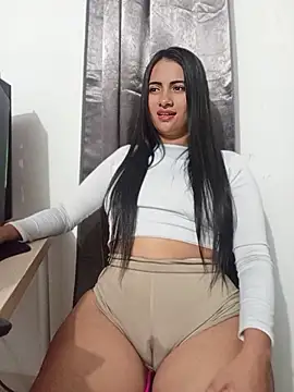 Snapshot of DaniellaGiraldo chatting on 30, 6, 2026 DaniellaGiraldo online show from 30, 6, 2026