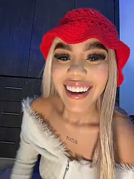 Tyra malkovaa online show from 3, 6, 2026