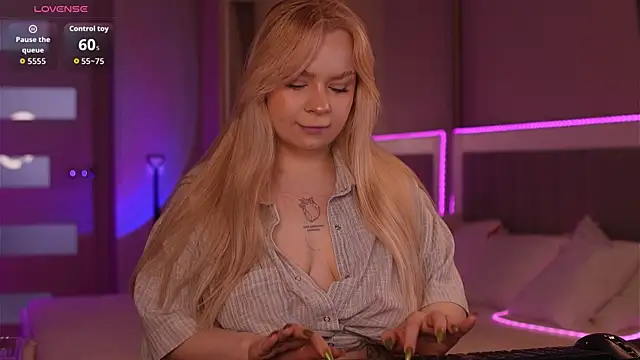 LisaLove3 online show from 25, 5, 2026