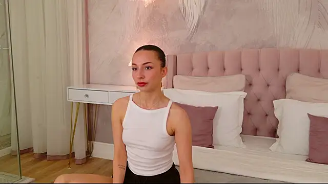 Snapshot of NicoleHarris chatting on 26, 5, 2026 NicoleHarris online show from 26, 5, 2026
