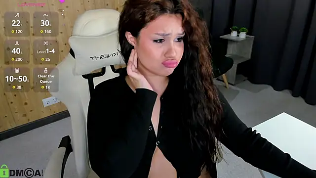 nicolewoss online show from 23, 6, 2026