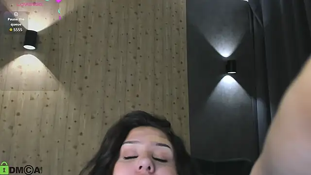nicolewoss online show from 3, 6, 2026