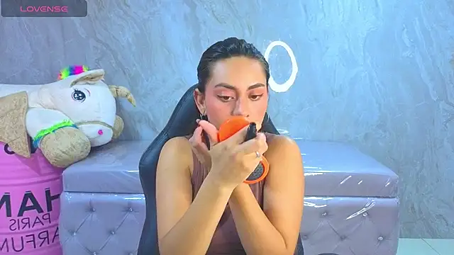 Snapshot of grecia_soler_a chatting on 28, 5, 2026 grecia soler a online show from 28, 5, 2026