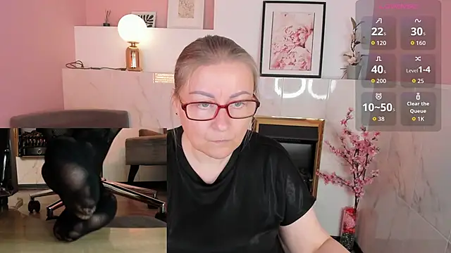 Alexandra Kind online show from 6, 6, 2026