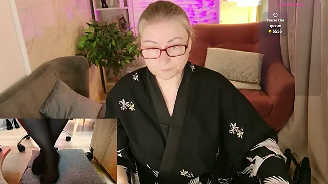 Alexandra Kind online show from 30, 6, 2026