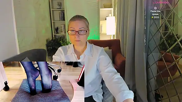 Alexandra Kind online show from 21, 6, 2026