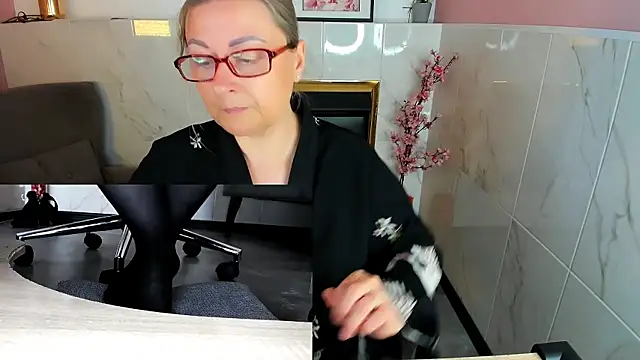 Alexandra Kind online show from 17, 6, 2026