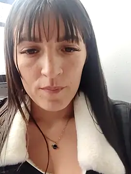 tina sussy online show from 18, 4, 2026