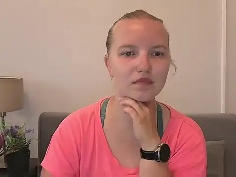 Snapshot of RoseTeacherX chatting on 24, 6, 2026 RoseTeacherX online show from 24, 6, 2026
