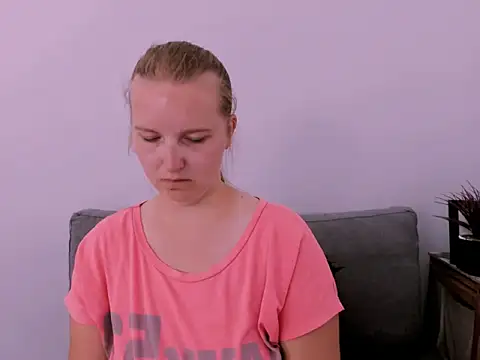 Snapshot of RoseTeacherX chatting on 15, 6, 2026 RoseTeacherX online show from 15, 6, 2026
