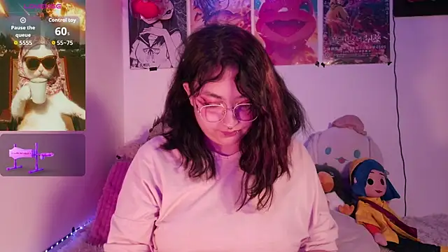 kaori sama uwu online show from 20, 4, 2026