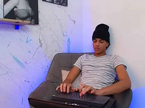 Gabriiel maddox online show from 15, 4, 2026